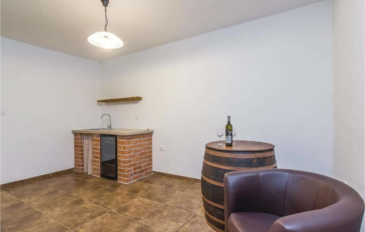 Lovely Home In Bibici With Jacuzzi Croatia